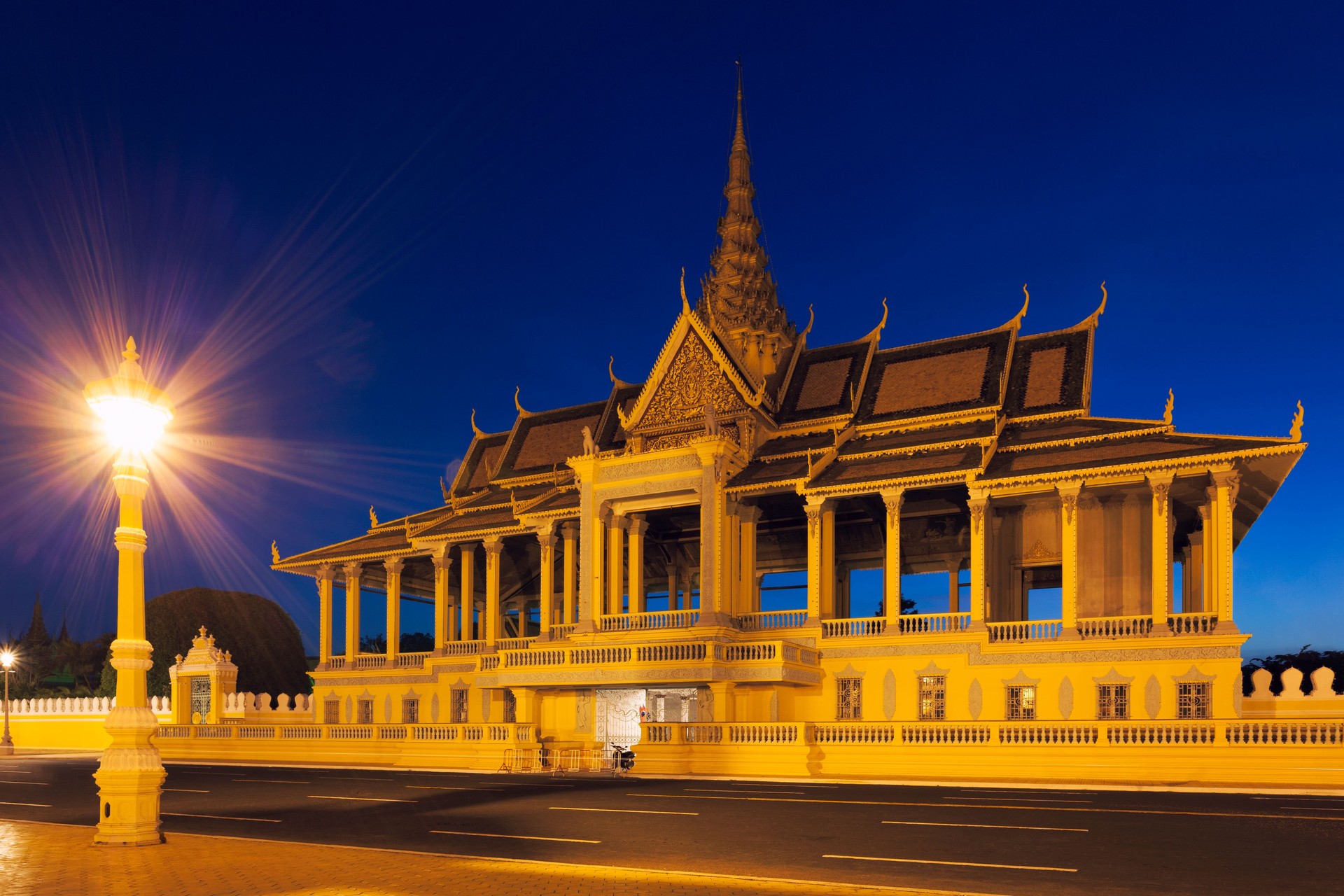 Moonlight pavilion